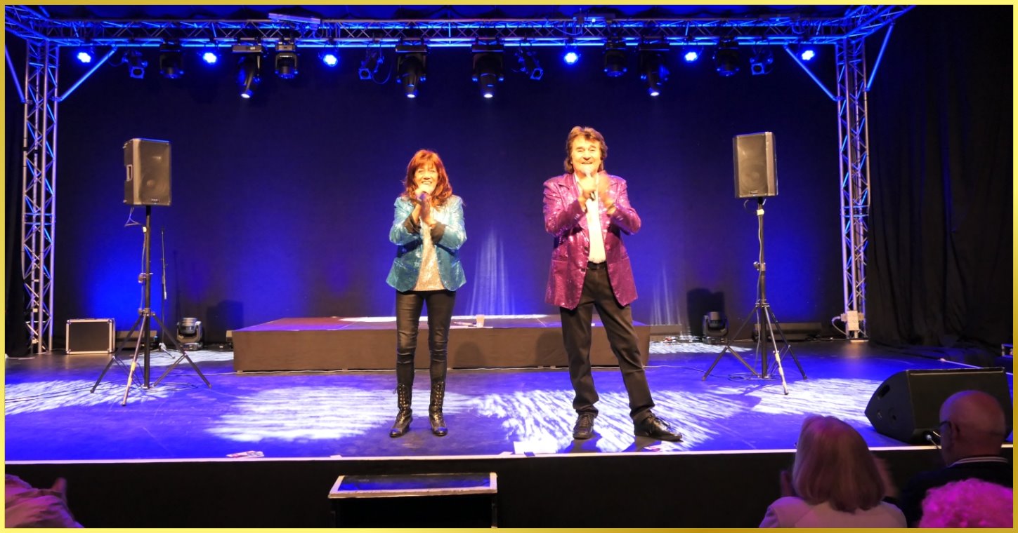 Ian und Marina singen auf gro�er B�hne in Vellmar..