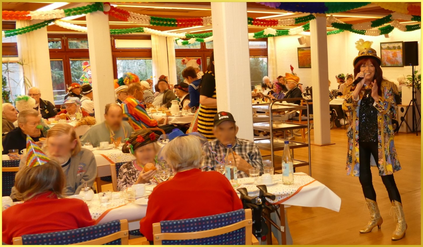 Karnevalssitzung mit der Schlagerpiratin und Schatzi.