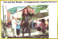 Zeitungsartike4