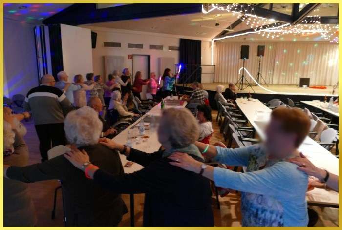 Gro�e Polonaise bei �80 Feier in K�ln.