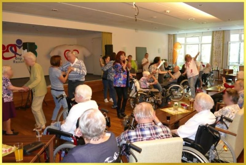 Schlagernachmittag im Seniorenzentrum