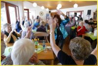 Fr�hlingsfest mit Schlagers�ngerin.