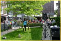 Gute-Laune-Schlager beim Gartenfest