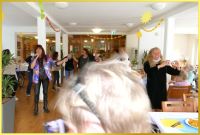 Sommerfest drinnen und drau�en.