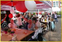 Luftballondeko beim Sommerfest