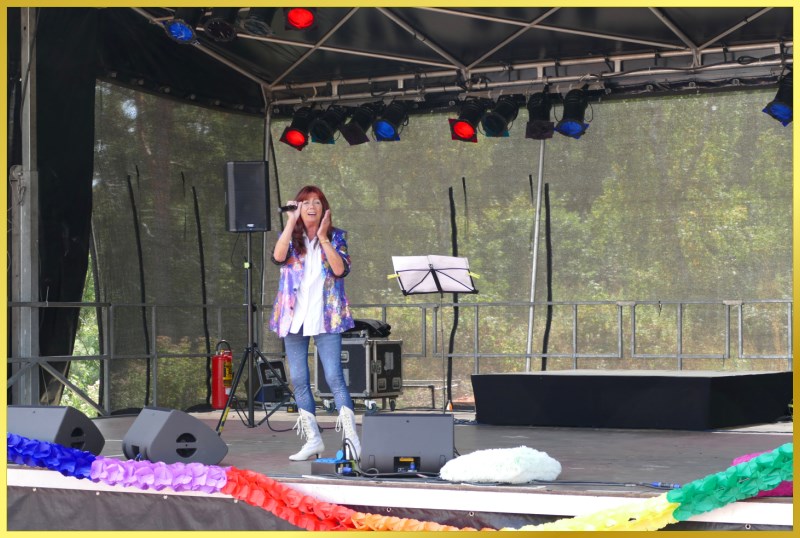 70er Jahre Schlagerparty auf gro�er B�hne.