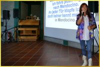 Die Schlagerpiratin beim Mitsingkonzert.