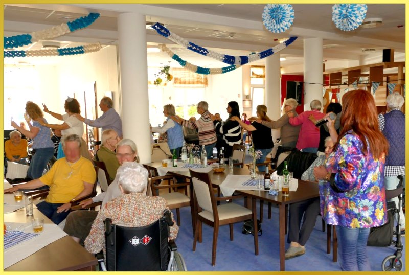 Die Schlagerpiratin beim Oktoberfest.