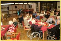 Seniorenfest mitSchlagers�ngerin