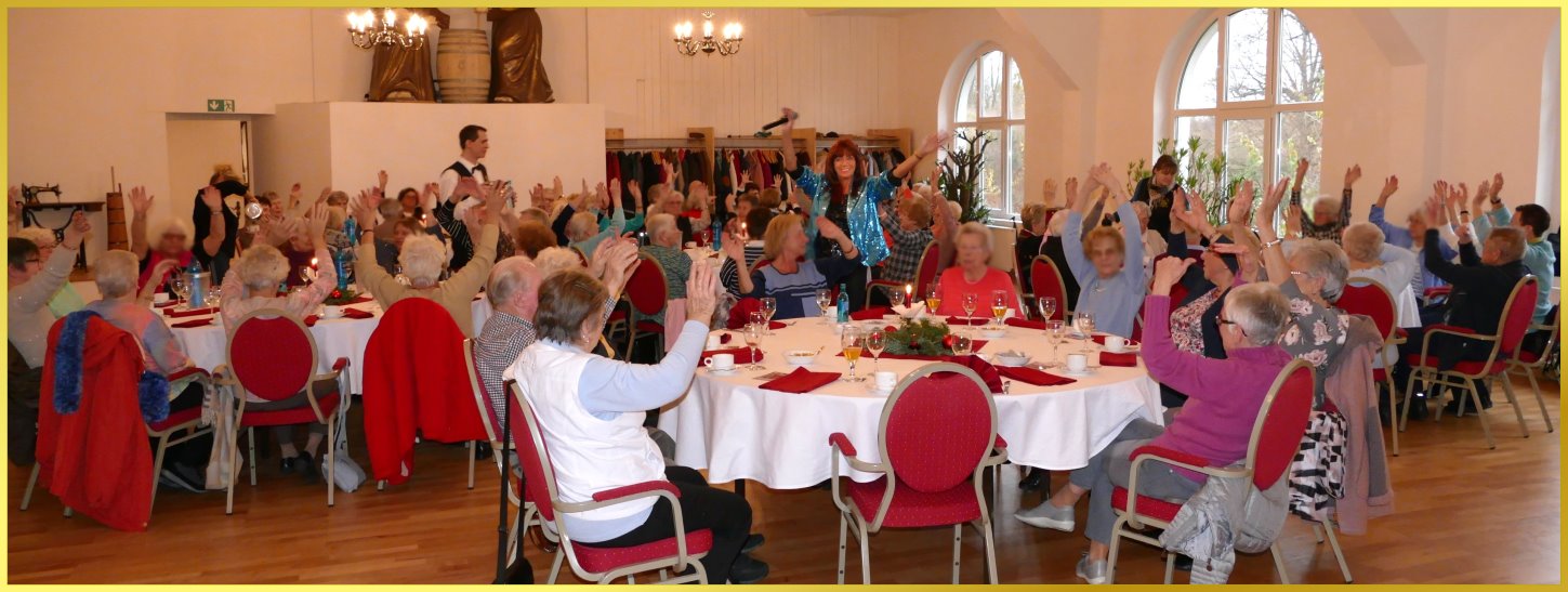 Fr�hliche Weihnachtsparty mit der Schlagerpiratin und Schatzi.